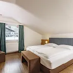 Hubertus Wellness & Breakfast 4*