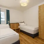 Hubertus Wellness&breakfast Aparthotel 4*