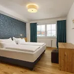 Hubertus Wellness&breakfast Aparthotel 4*