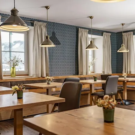Hubertus Wellness & Breakfast Апарт-отель Шладминг