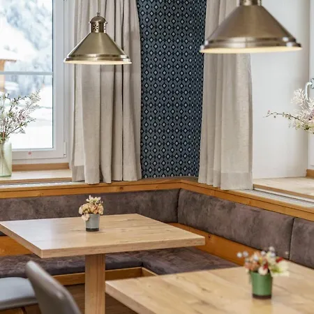 Hubertus Wellness & Breakfast Aparthotel *