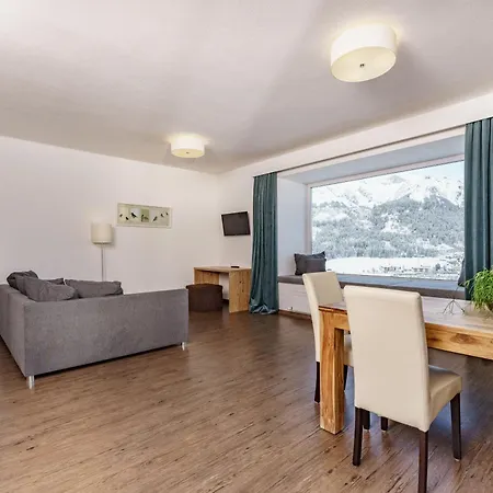 Hubertus Wellness & Breakfast Hotel apartamentowy Schladming