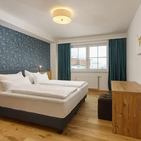Hubertus Wellness & Breakfast Lägenhetshotell 4*