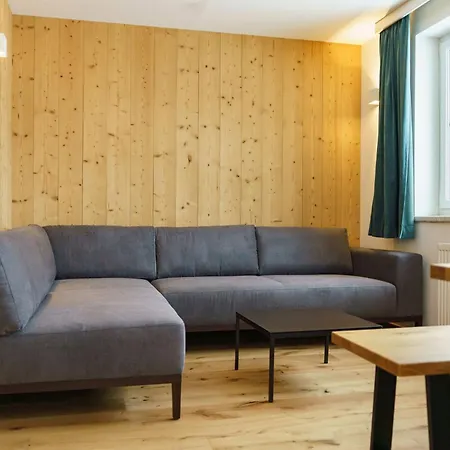 Lägenhetshotell Hubertus Wellness & Breakfast Schladming