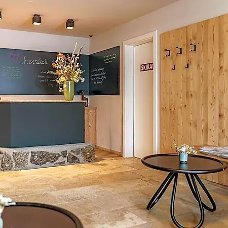 Lägenhetshotell Hubertus Wellness & Breakfast Schladming