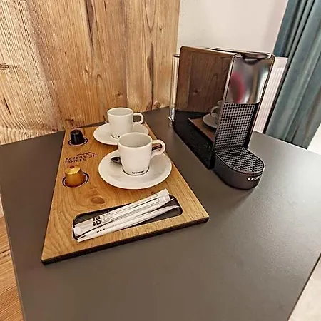 Hubertus Wellness & Breakfast Lägenhetshotell 4*
