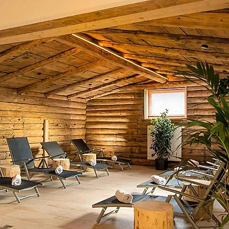 Hubertus Wellness & Breakfast Lägenhetshotell