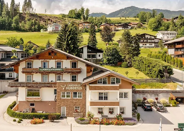 Apartahotel Hubertus Wellness & Breakfast 4*